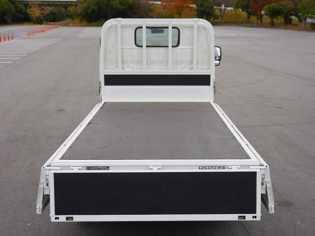 Toyota TOYOACE 2017-09 27596-15