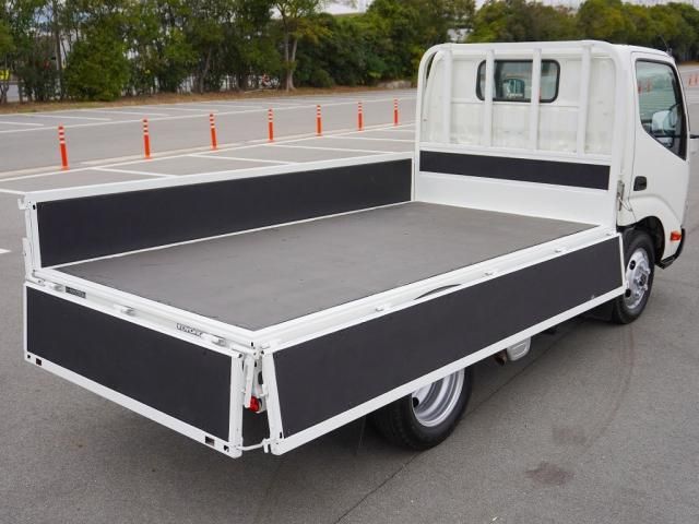 Toyota TOYOACE 2017-09 27596-14