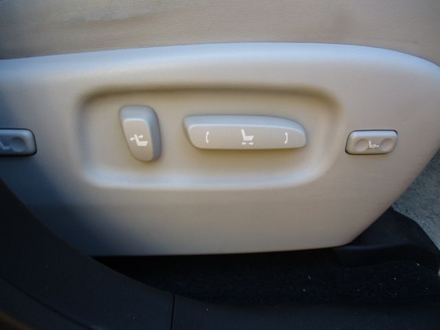Lexus RX 2011-08 7243-7