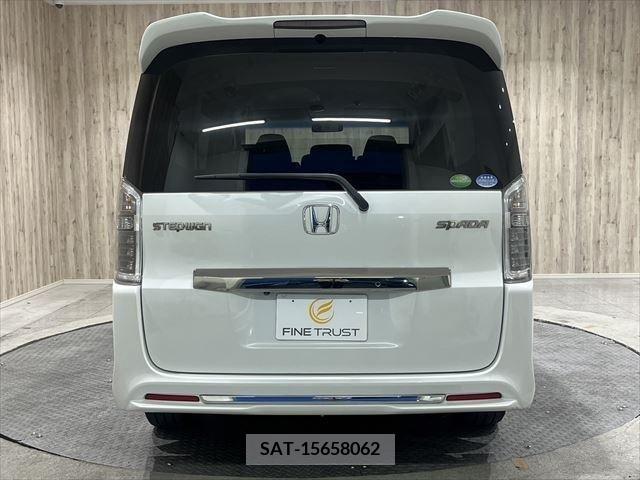 Honda STEP WGN 2013-07 324642-17