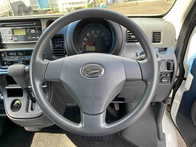 Daihatsu HIJET CARGO 2015-07 11407-13