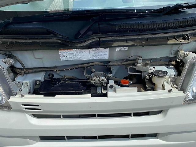 Daihatsu HIJET CARGO 2015-07 11407-26