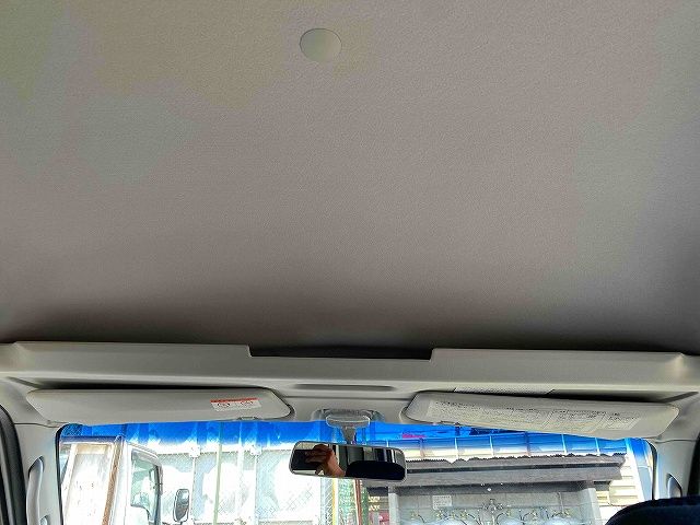 Daihatsu HIJET CARGO 2015-07 11407-18