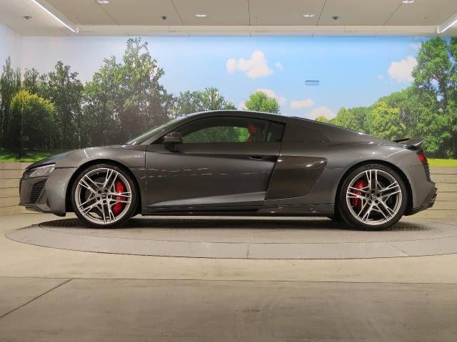 Audi R8 2019-12 2116-6