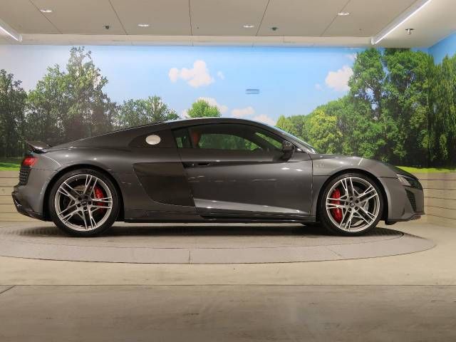 Audi R8 2019-12 2116-5