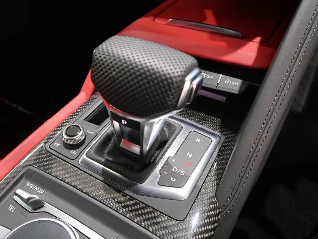 Audi R8 2019-12 2116-11
