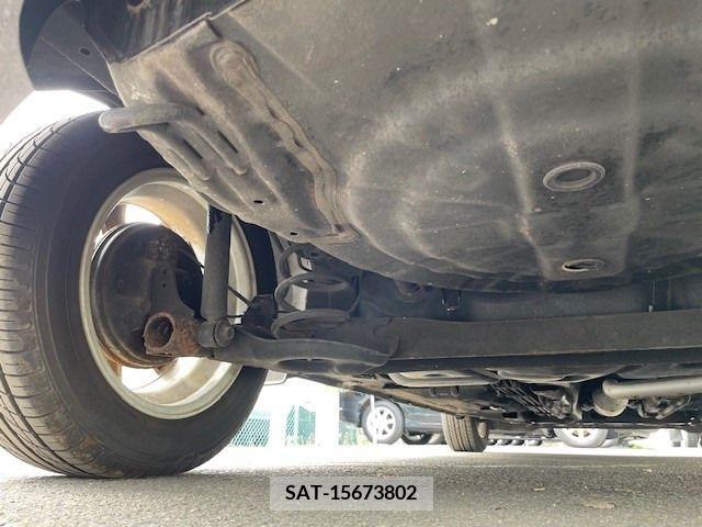 Nissan NOTE 2013-06 235704-4