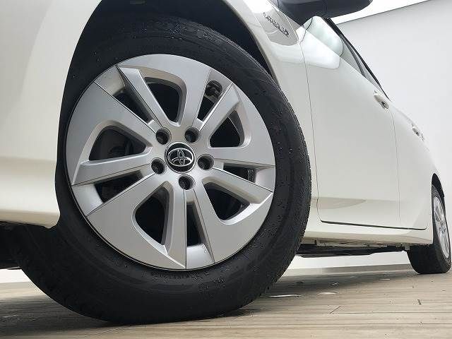 Toyota PRIUS 2017-06 17379-12