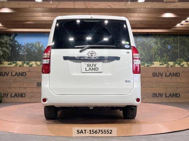 Toyota NOAH 2013-09 321355-16