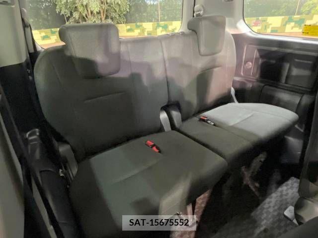 Toyota NOAH 2013-09 321355-10