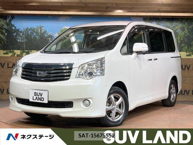 Toyota NOAH 2013-09 321355-0