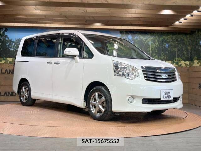 Toyota NOAH 2013-09 321355-17