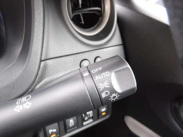 Nissan NOTE 2019-02 185569-5