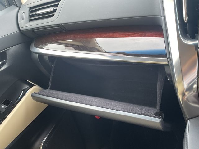 Toyota ALPHARD 2015-08 22685-19