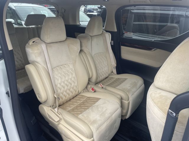 Toyota ALPHARD 2015-08 22685-6