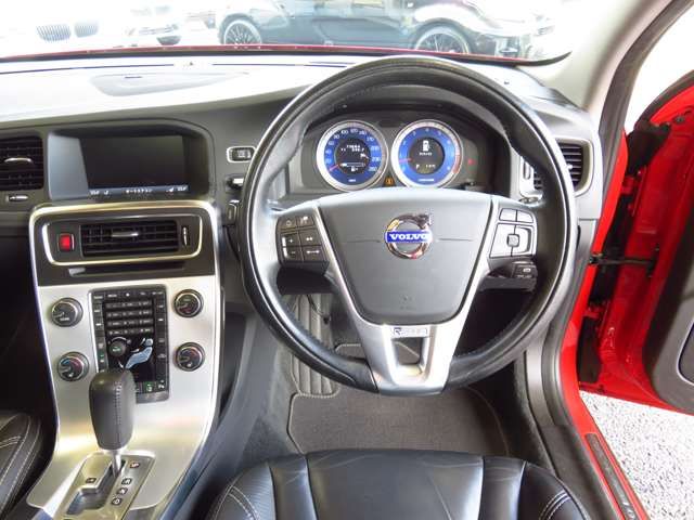 Volvo V60 2012-09 189270-8