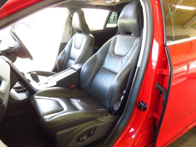 Volvo V60 2012-09 189270-17