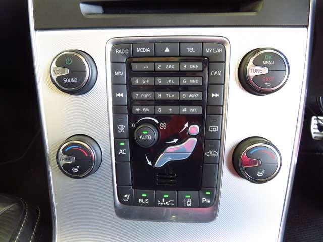 Volvo V60 2012-09 189270-16
