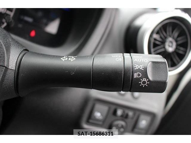 Nissan NOTE 2017-10 280058-2