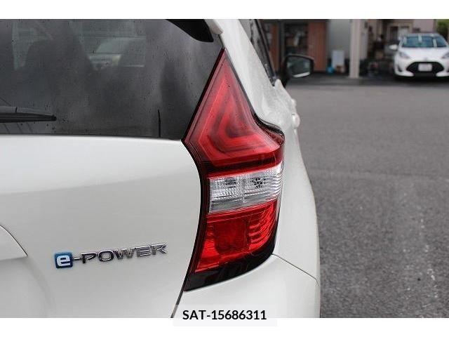 Nissan NOTE 2017-10 280058-11