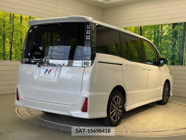 Toyota VOXY 2015-09 289040-17