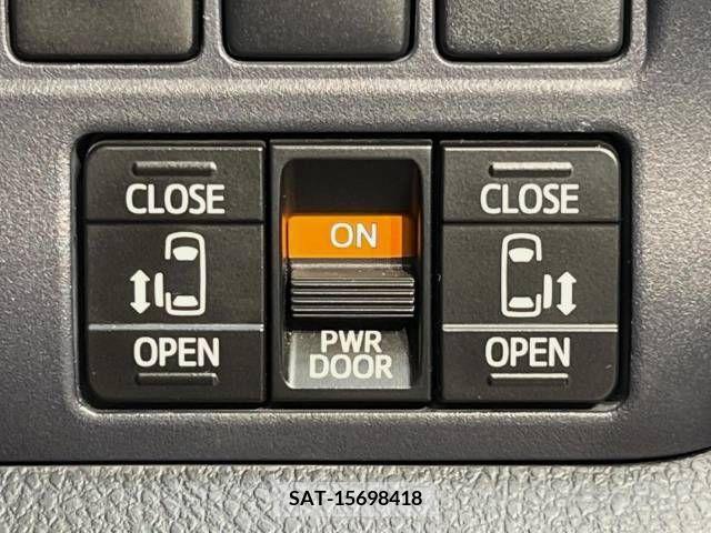 Toyota VOXY 2015-09 289040-5