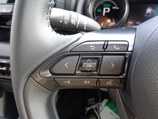 Toyota YARIS 2022-08 8251-8