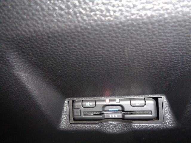 Toyota YARIS 2022-08 8251-7