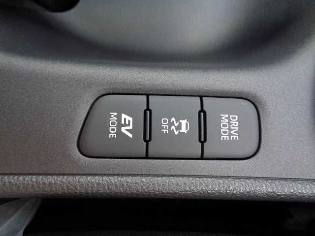 Toyota YARIS 2022-08 8251-10