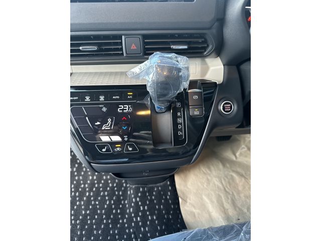 Mitsubishi DELICA MINI 2023-07 11001-5