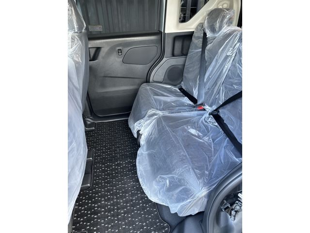 Mitsubishi DELICA MINI 2023-07 11001-7