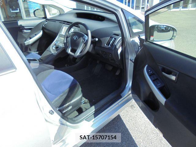 Toyota PRIUS 2013-03 222252-1