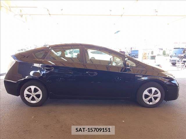Toyota PRIUS 2015-07 281765-17