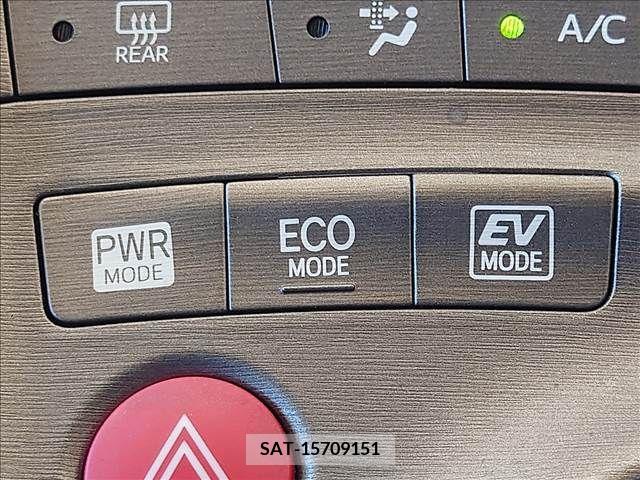 Toyota PRIUS 2015-07 281765-14