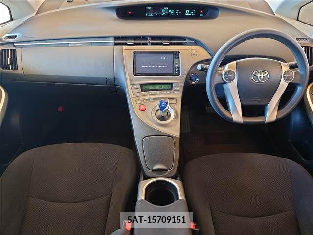 Toyota PRIUS 2015-07 281765-1