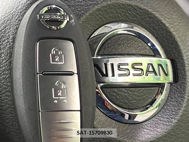 Nissan NOTE 2017-09 365429-6