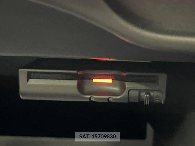 Nissan NOTE 2017-09 365429-5
