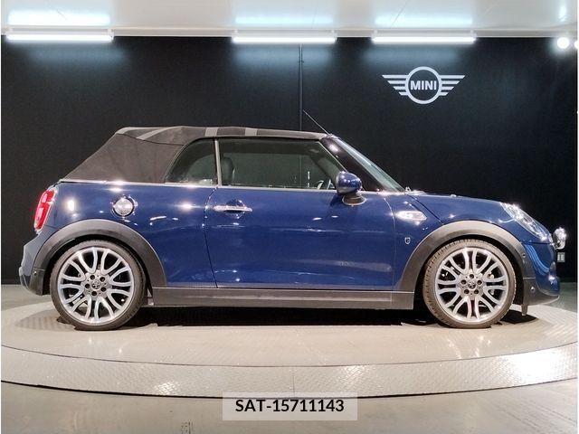 Bmw MINI 2018-11 277339-8