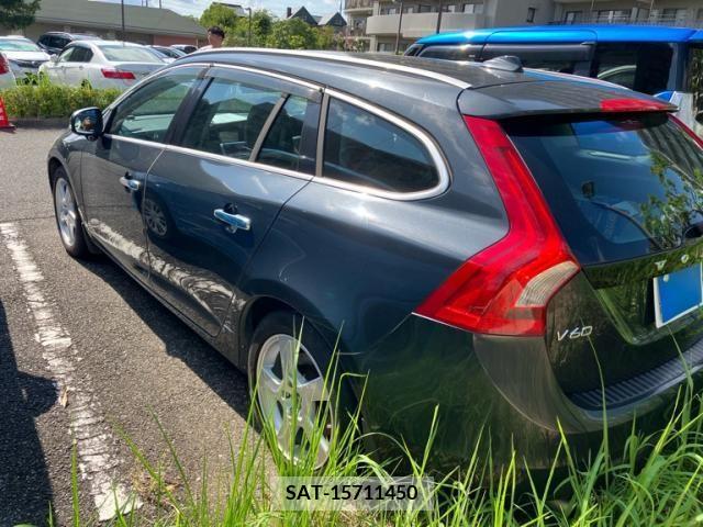 Volvo V60 2012-12 394903-3