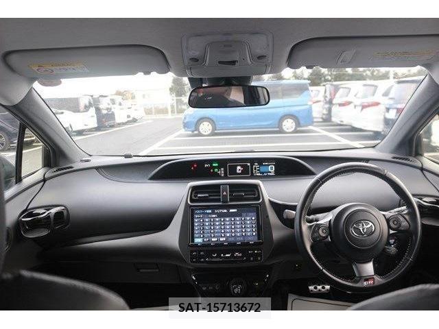 Toyota PRIUS PHV 2018-02 224333-14