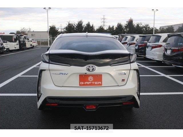 Toyota PRIUS PHV 2018-02 224333-7