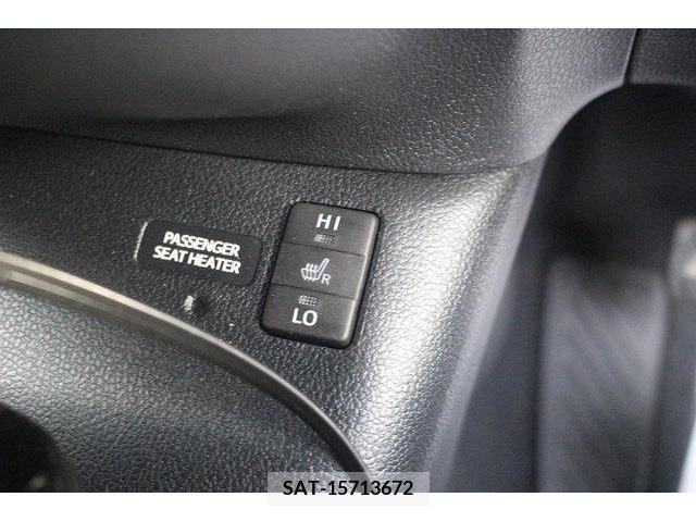 Toyota PRIUS PHV 2018-02 224333-3