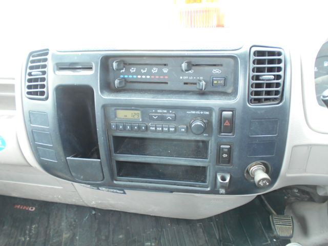 Hino DUTRO 2005-09 5804-21
