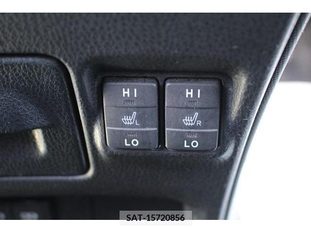 Toyota VOXY HYBRID 2017-12 322822-4