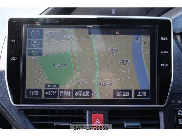 Toyota VOXY HYBRID 2017-12 322822-2