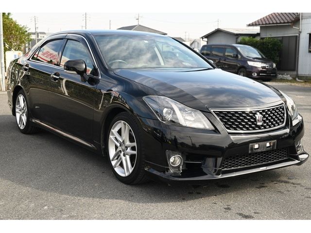 Toyota CROWN SEDAN 2011-04 10950-0
