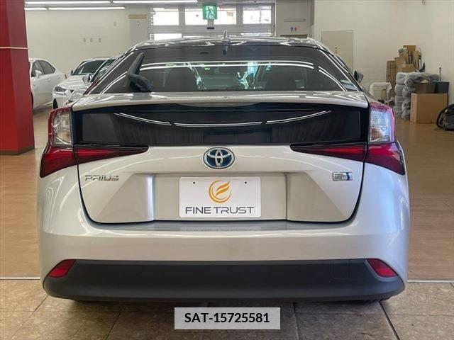Toyota PRIUS 2019-03 372918-5