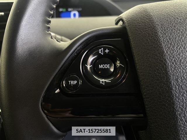 Toyota PRIUS 2019-03 372918-26