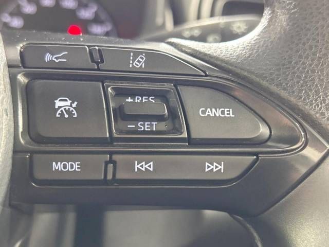 Toyota YARIS 2023-04 192286-3