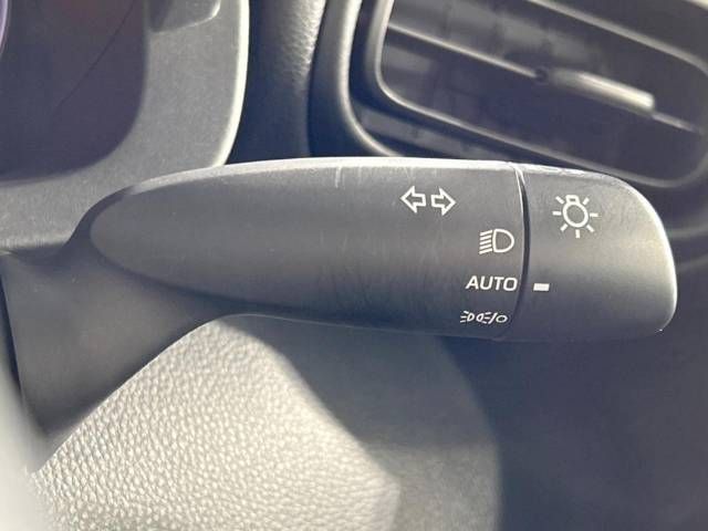 Toyota YARIS 2023-04 192286-5